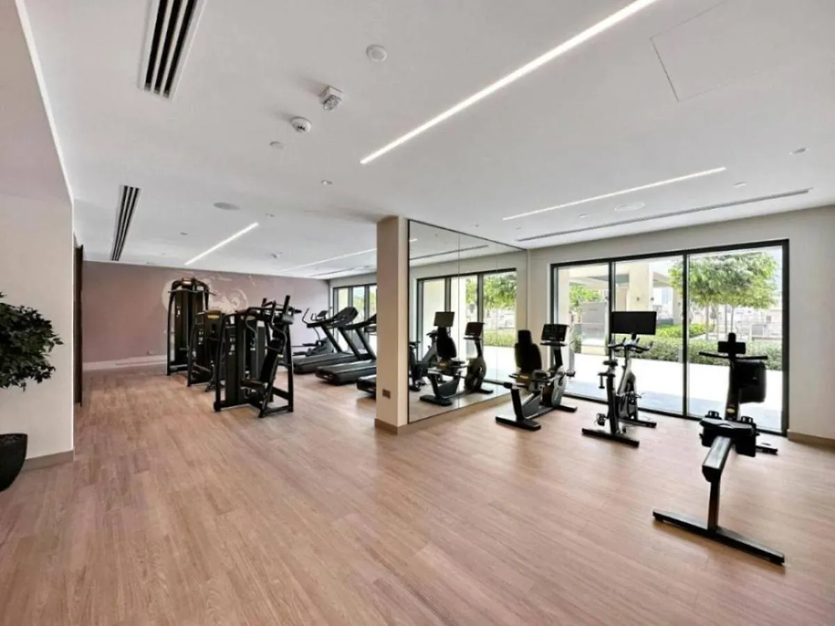 Burj Royale - Classic One Bedroom In Downtown Dubai Apartment